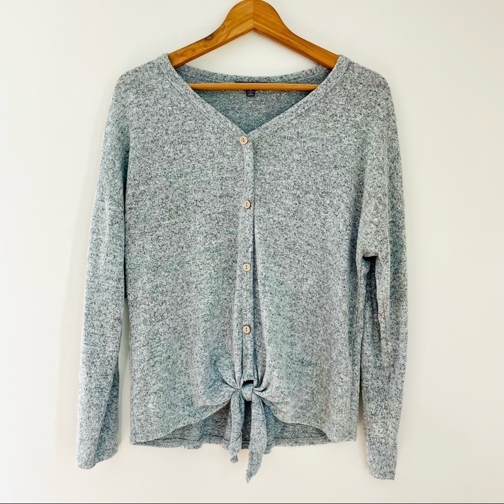 🎯3/$10 Gyft Faux Cardigan Tie Front Pullover Soft Sweater Grey Gray Small